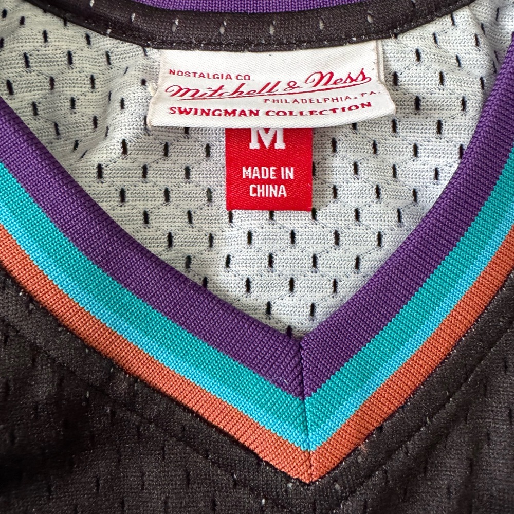 Utah Jazz Hardwood Classics Jersey Karl Malone. - Picture 2 of 5